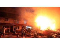 Antalya’da geri dönüşüm tesisinde korkutan yangın