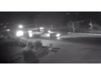 Antalya’da U dönüşü yapan araç kazaya yol açtı: 2 yaralı