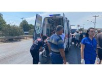 Yolun karşısına geçmek isterken otomobilin çarptığı yaya yaralandı