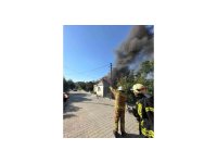 Müstakil evin çatısı alevlere teslim oldu