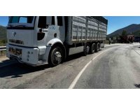 Isparta’da kamyonet motosikletle çarpıştı: 2 çocuk öldü