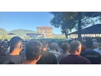 Uçuruma yuvarlanan safari cipinde hayatını kaybeden anne toprağa verildi