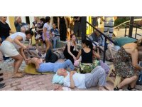 Huzurevinde korkutan yangın: 3 kişi dumandan etkilendi