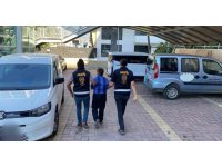 Alanya’da kesinleşmiş hapis cezasıyla aranan 2 firari yakalandı