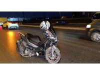 Motosiklet minibüsle çarpıştı: 2 yaralı