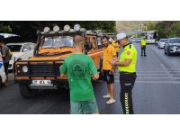 Alanya’da kurallara uymayan safari araçlarına ceza kesildi