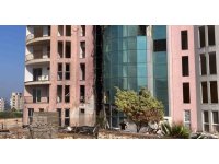 Yıllardır bitmeyen 20 katlı otel inşaatında yangın