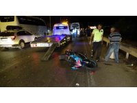 Önlem almadan duran tur minibüsü trafik kazasına neden oldu: 2 yaralı