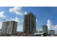 15 katlı binanın yerle bir olduğu anlar kameraya yansıdı