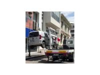 Adana’da hatalı park yapan araçlara ceza yağdı