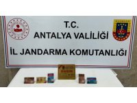 Alanya’da sahte basın kimliğiyle gezen şüpheli yakalandı