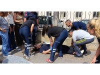 Arkadaşıyla yürürken bir anda yere yığılıp kaldı