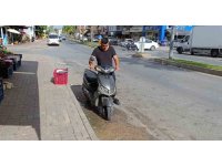 Motosiklet sürücüsünü havaya savuran kaza kamerada