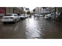 Adana’yı ’süper hücre’ vurdu