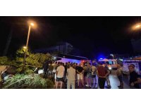 Otel duvarına çarpan tur otobüsü sürücüsü hayatını kaybetti