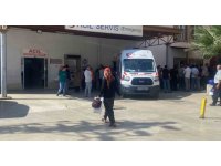 Motosiklet ile kamyonet çarpıştı, anne ile oğlu ağır yaralandı