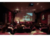 Hastanede belgesel gösterimi