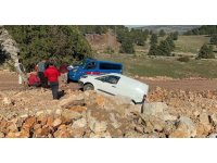 Araç askıda kaldı: Jandarma ve işçilerden engelli birey için kurtarma operasyonu