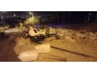 Saman yüklü tır kaza yaptıktan sonra yandı