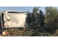 Otomobil şarampole devrildi: 2 yaralı