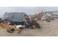 Fırtına ve şiddetli yağmur tezgahları yerle bir etti