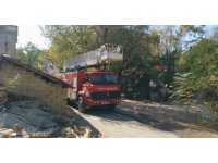 Kümeste bulunan güvercinler yanmaktan son anda kurtuldu