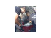 Seyir halindeki aracın motor kısmında yangın çıktı