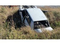 Şarampole devrilen TOFAŞ’ın sürücüsü yaralandı