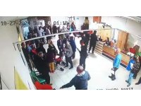 Depreme hastanede yakalanan vatandaşların kaçışması güvenlik kamerasında