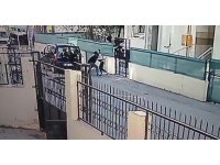 Boşanma aşamasındaki karısını kaçırmak istedi, o anlar kameralara yansıdı