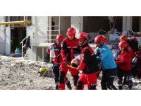 Burdur’da 5,7 şiddetindeki deprem tatbikatında gerçeği aratmayan görüntüler