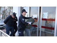 Adana’da yolcu sırası kavgasında taksi şoförü dehşet saçtı: 3 yaralı