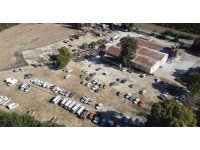 Kozan’da sahipleri tarafından alınmayan yüzlerce motosiklet ve otomobil yedieminde hurdaya dönüştü