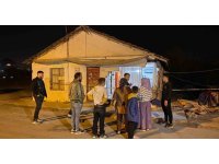 Kontrolden çıkan araç gecekonduya daldı, ortalık savaş alanına döndü: 3 yaralı