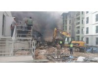 İşçilerin kaldığı konteyner yatakhane alevlere teslim oldu