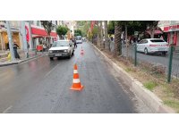 Yağış ve yola dökülen hurmaların kayganlaştırdığı yollar kazaları da beraberinde getirdi