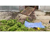 Muz serasında raylı sisteme ait kasanın halatı koptu, ortalık savaş alanına döndü: 2 ölü, 2 yaralı