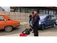 Isparta’da ayağı takılıp düşen yaşlı kadın yerde acı içerisinde kaldı