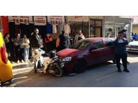 14 yaşındaki motosiklet sürücüsü 3 araca çarptı: Kaza anı kameralara yansıdı