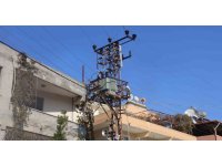 Bomba gibi patlayan trafo vatandaşları tedirgin etti