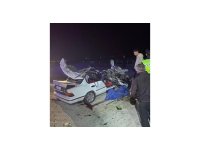 Otomobil traktöre arkadan çarptı: 1 ölü, 2 yaralı