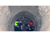 Mersin’de 12 metre derinlikteki su kuyusuna düşen şahsı itfaiye kurtardı