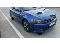 Yolun soluna geçmeye çalışan motosiklet otomobille çarpıştı