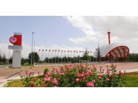 Süleyman Demirel Üniversitesi’nde kırılan plastik tavandan düşen öğrenci ağır yaralandı