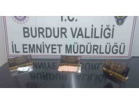 Durdurulan araçtan uyuşturucu çıktı, 3 şüpheli tutuklandı