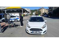 Otomobil ile elektrikli bisiklet çarpıştı: 1 yaralı