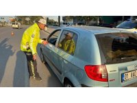 Polisten sürücülere ’akıllı kavşak’ bilgilendirmesi