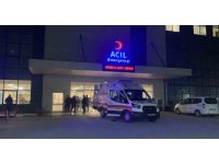 Burdur’da bıçaklı kavga: Baba ve oğlu yaralandı