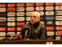 Rıza Çalımbay: "1 puan bize yetmez, seri yakalamamız gerekiyor"