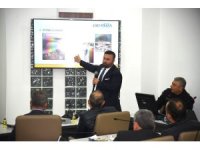 Muhtarlara ve sağlık amirliği personeline vektörle mücadele anlatıldı